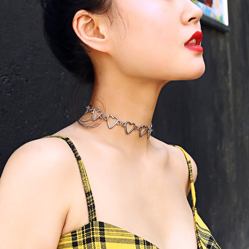 Vòng Cổ Kết Nối Trái Tim Rỗng Bằng Hợp Kim Đơn Giản Cá Tính Cho Nữ