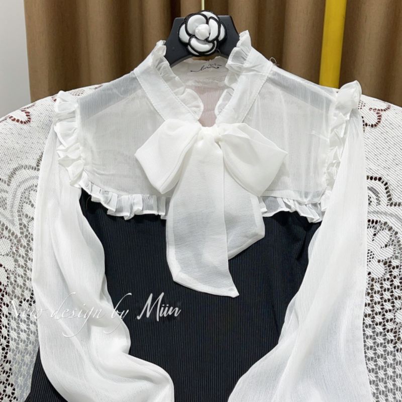 Áo len tăm đen phối cổ nơ | BigBuy360 - bigbuy360.vn