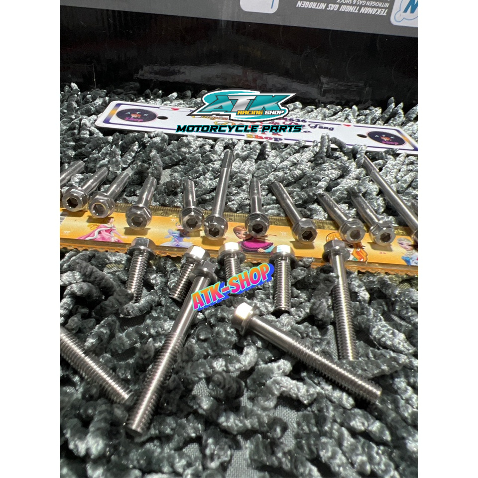 Full bộ ốc lốc máy Salaza inox 304 dành cho xe EXciter 150 mẫu mới nhất 2022 sáng bóng