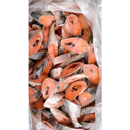 CÁ HỒI KHOANH CẮT KHÚC. 1 khay 500gr