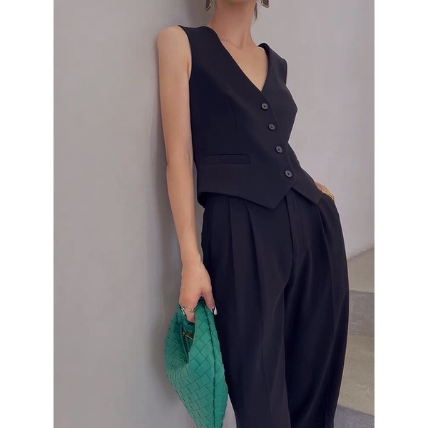 Áo ghile phối túi Uimeecloset phong cách Hàn Quốc cho nữ