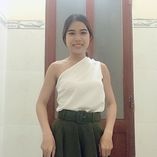 Áo lệch vai. Vải lụa 100%