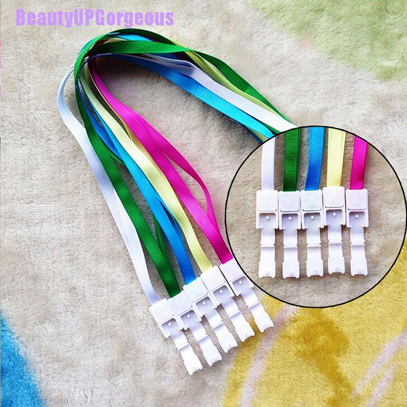 1 Bao Đựng Thẻ Id Bằng Nhựa Có Dây Đeo Cổ