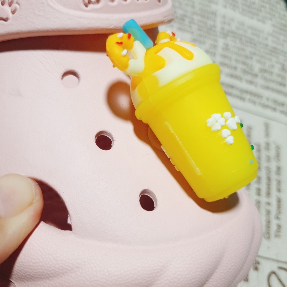 [Ly giải khát 4D] Nút gắn hkdesign/ phụ kiện trang trí gắn dép có lỗ, dép duet, sục LOẠI TO NHỰA