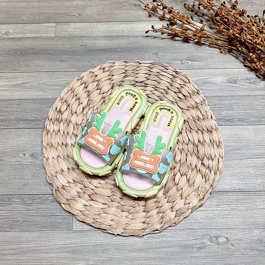 Dép bé gái đế mềm chống trơn trượt thoải mái mùa hè cho bé TT426