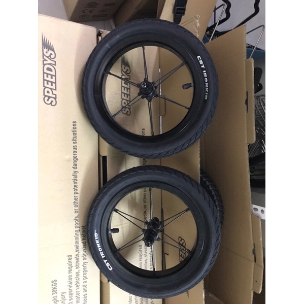 Bánh hơi xe đạp xe thăng bằng siêu nhẹ