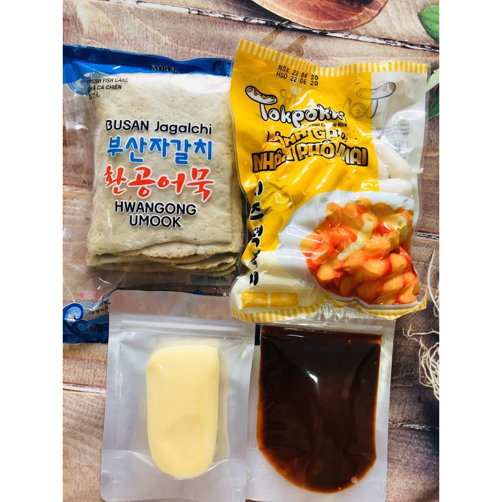500G bánh gạo phô mai Greenfood kèm 450g chả cá kèm 100g sốt và 100g phô mai mozza