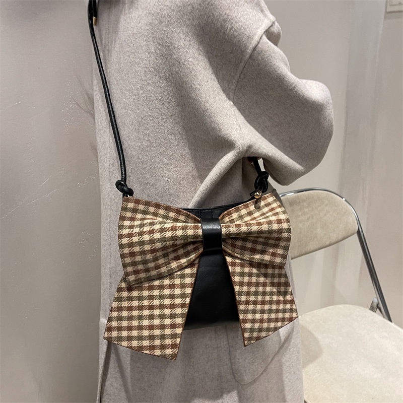 Túi Đeo Chéo Đính Nơ Thời Trang Nữ Tính