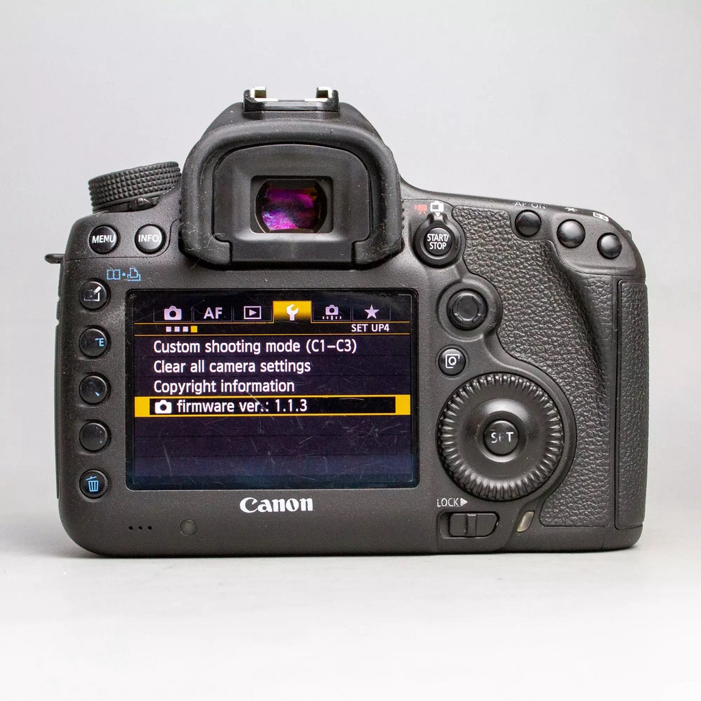 Canon 5d mark 3 Kèm Canon 20-35mm f3.5-4.5 AF | BigBuy360 - bigbuy360.vn