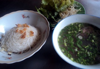Bánh đa trắng Hải Phòng