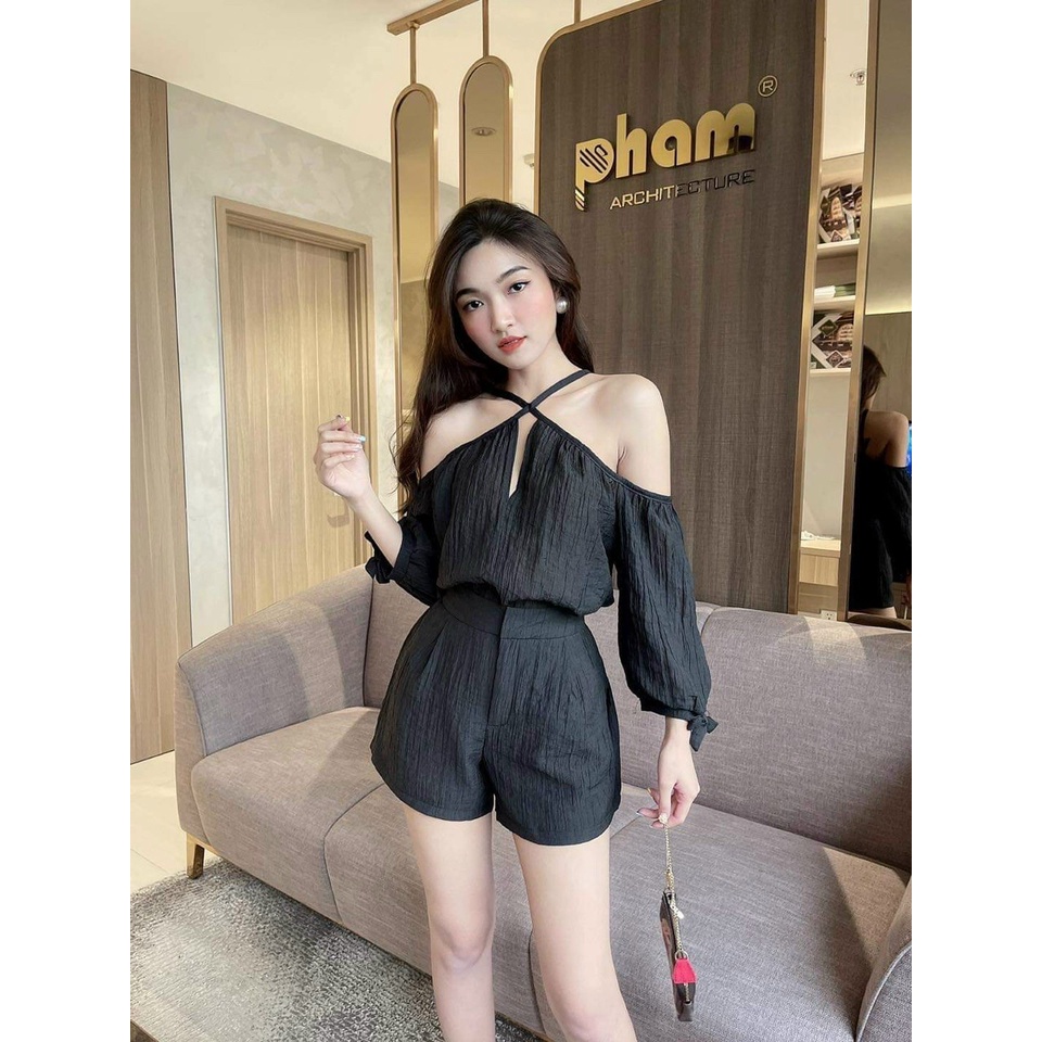 Set bộ đồ nữ khoét ngực cổ yếm xinh xắn với 4 màu tôn da, tôn dáng dành cho các đi chơi, đi biển