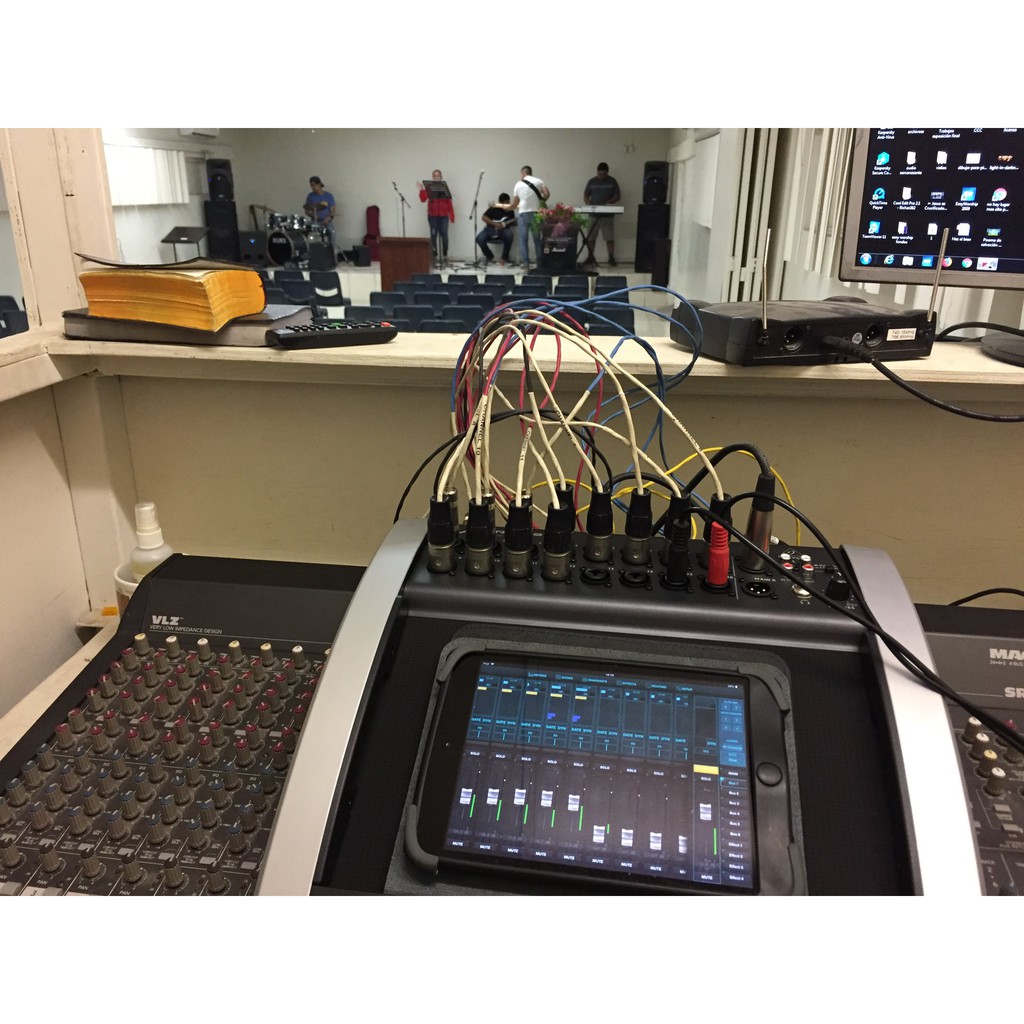 BÀN MIXER KỸ THUẬT SỐ BEHRINGER X18 CHÍNH HÃNG DÀNH CHO AE ĐI SHOW SỰ KIỆN