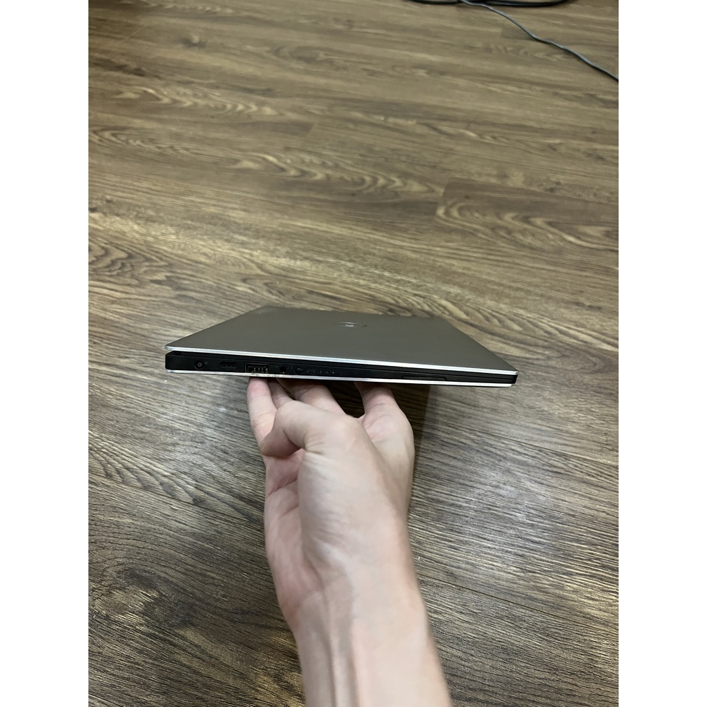 Laptop Dell XPS 13 9350 Core i5* 6200U - Ram 8GB - SSD 256GB - Intel HD graphics 520 - MH 13.3” full HD