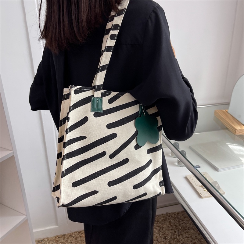 IELGY Túi Đeo Vai Vải canvas Cỡ Lớn In Họa Tiết Ngựa Vằn Đơn Giản Thời Trang Cho Nữ