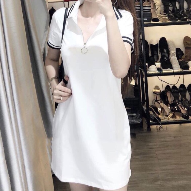 Váy cổ đức