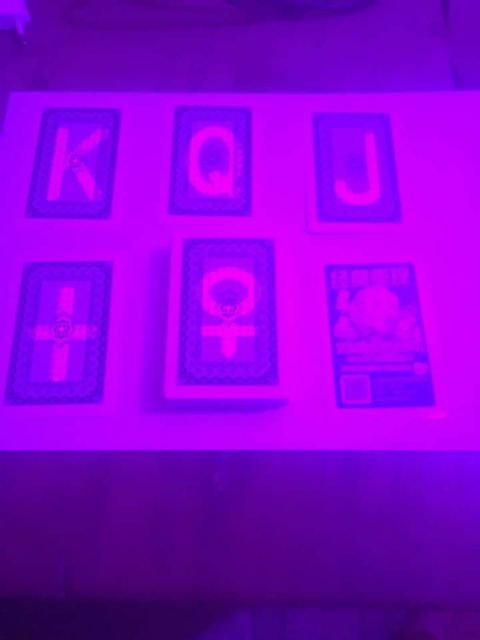 KÍNH ÁP TRÒNG 4D NHÌN XUYÊN BÀI