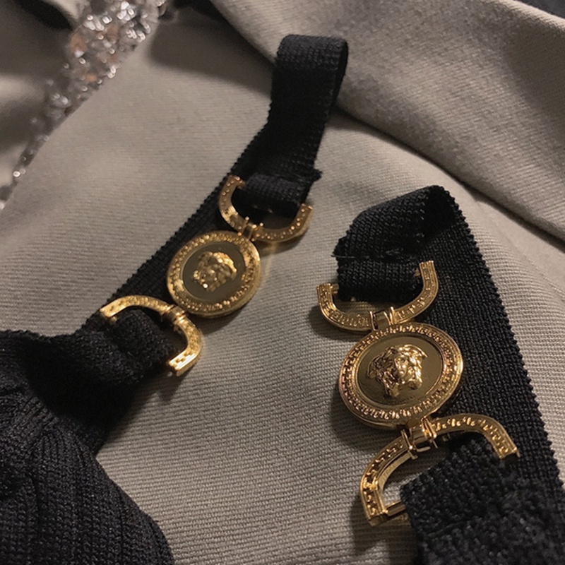 QKOOLE  Áo Croptop Sát Nách Cổ Chữ V Phong Cách Hàn Quốc Cho Nữ