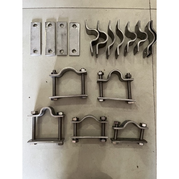 Cổ dê thẻ bắt dàn lap máy đuôi tôm ống 49 cổ dê inox 304