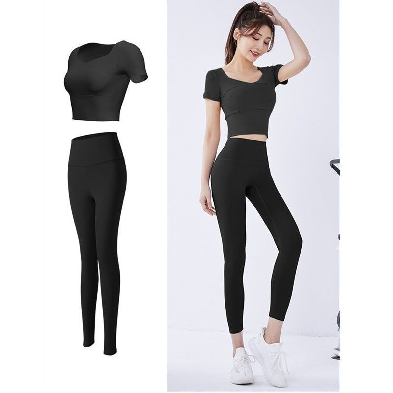 Áo tập GYM Yoga nữ có đệm mút, áo croptop thể thao nữ ôm body trẻ trung năng động GYM FASHION