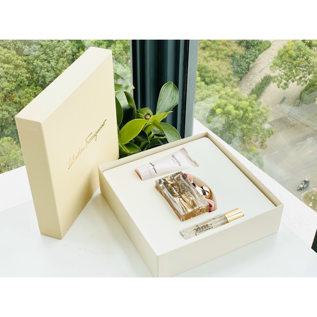 Set nước hoa nữ Signorina edp