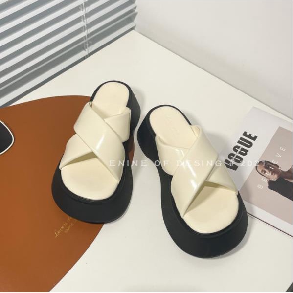 Dép sandal đế dày quai bắt chéo mẫu 2022 thời trang mùa hè dành cho nữ