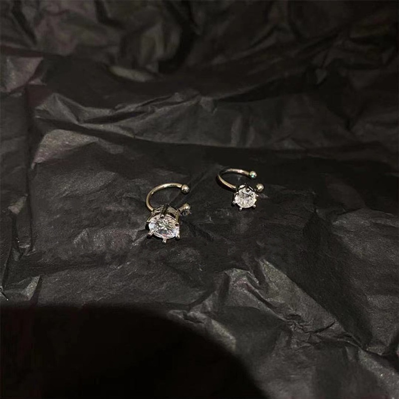 Khuyên kẹp vành tai đính đá thời trang cho nữ