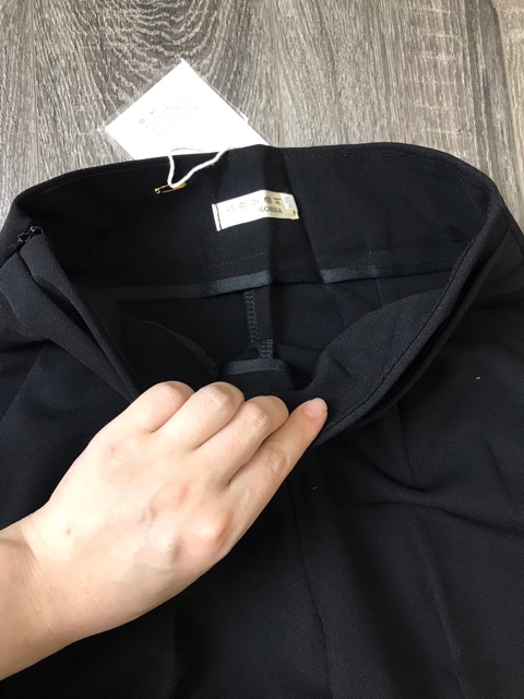 HÀNG MỚI__Quần baggy vải khoá sườn đai chữ H Hàn Quốc