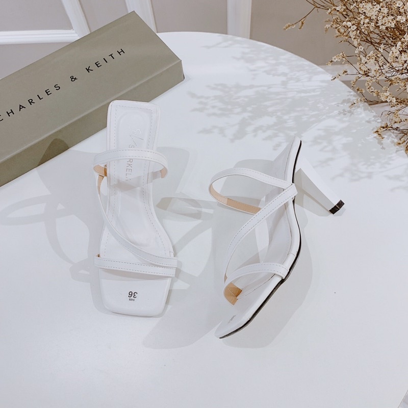 HÀNG CÓ SẴN Sang dal gót dẹt 8cm