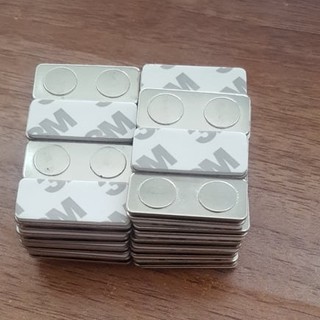 Nam châm cài áo 2 nút ngắn