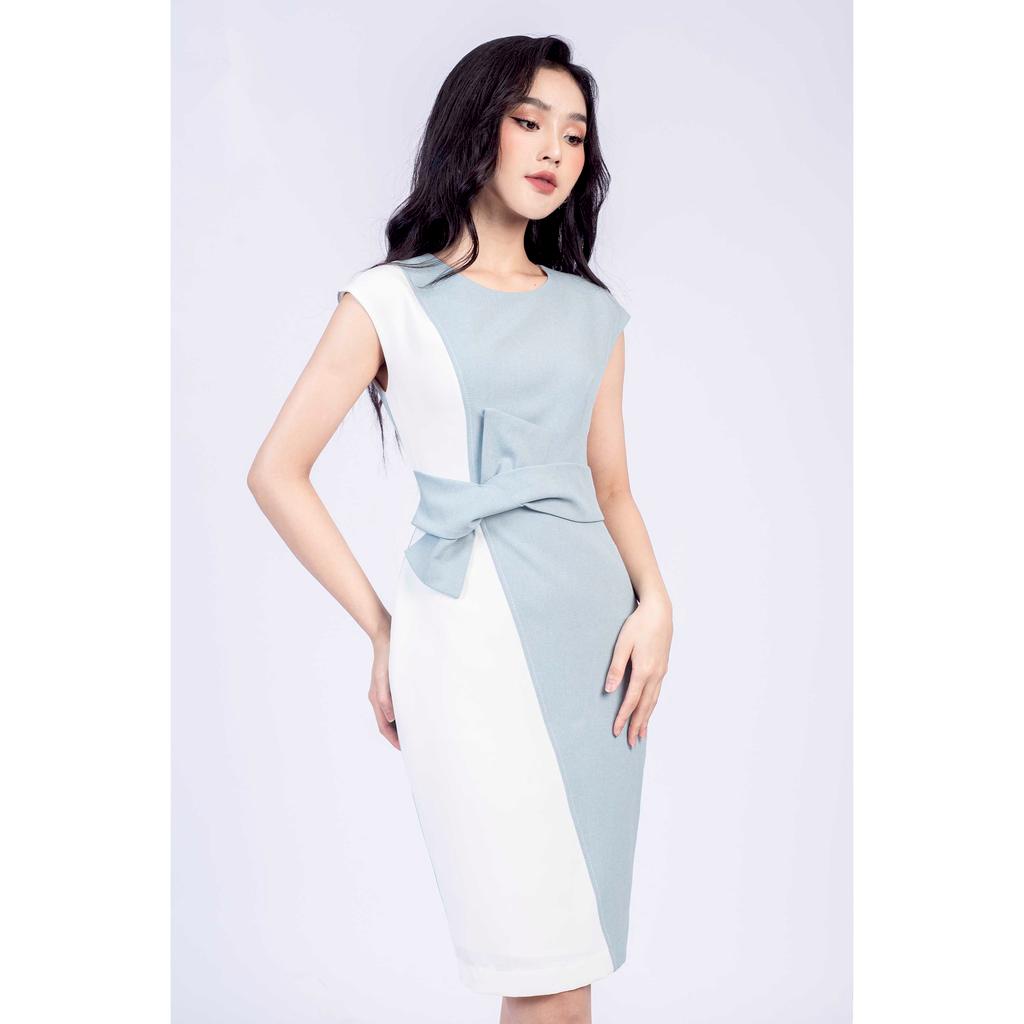Đầm ôm sát nách, đai eo buộc nơ, phối hai màu MMOutfit M-DA061021324