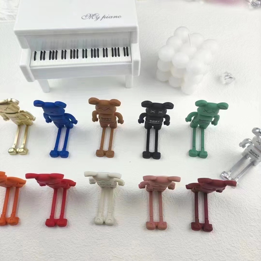 Giá Đỡ Điện Thoại Hình Gấu Kaws Có Thể Gấp Lại Tiện Dụng