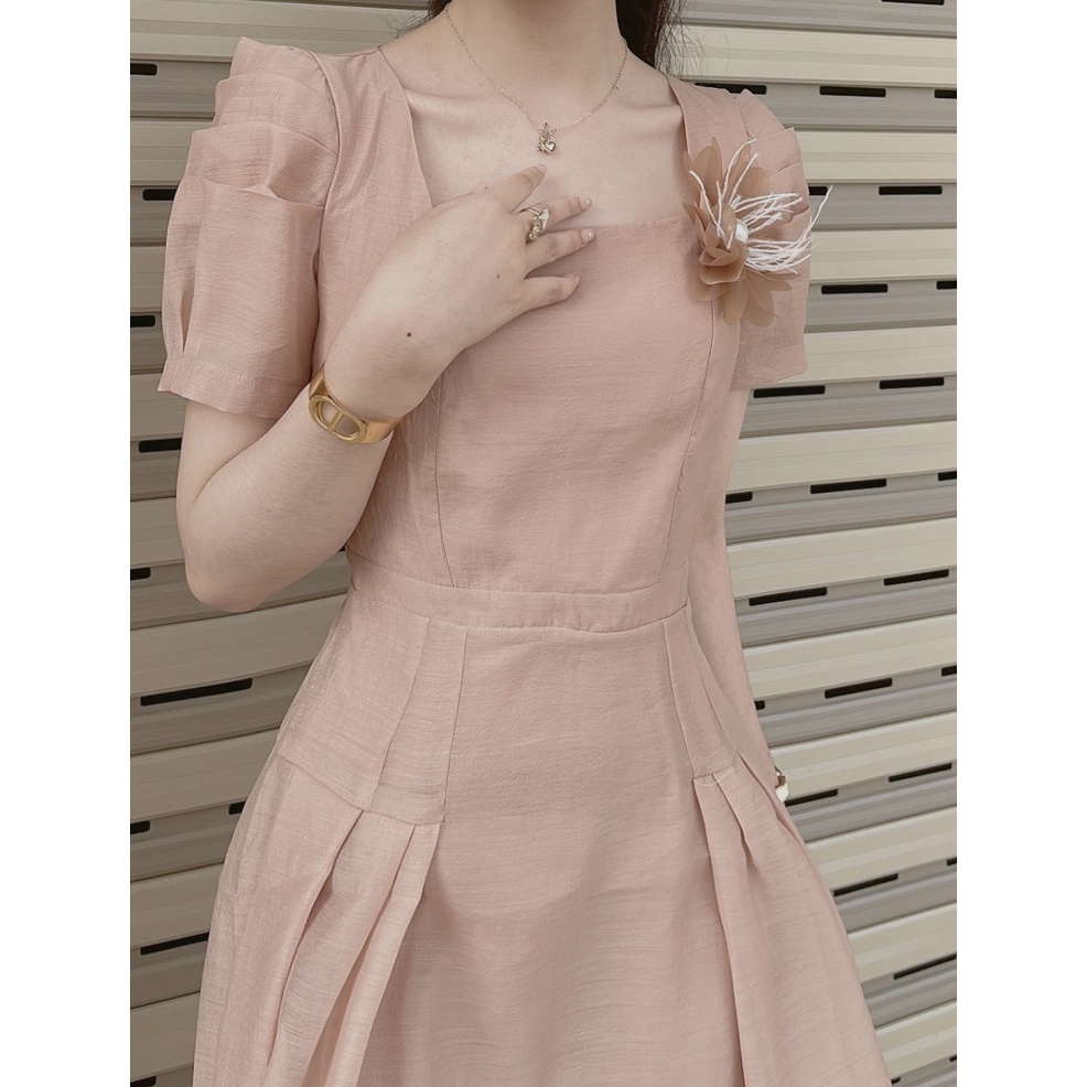 VÁY TƠ ORGANZA TRACIE TAY XẾP