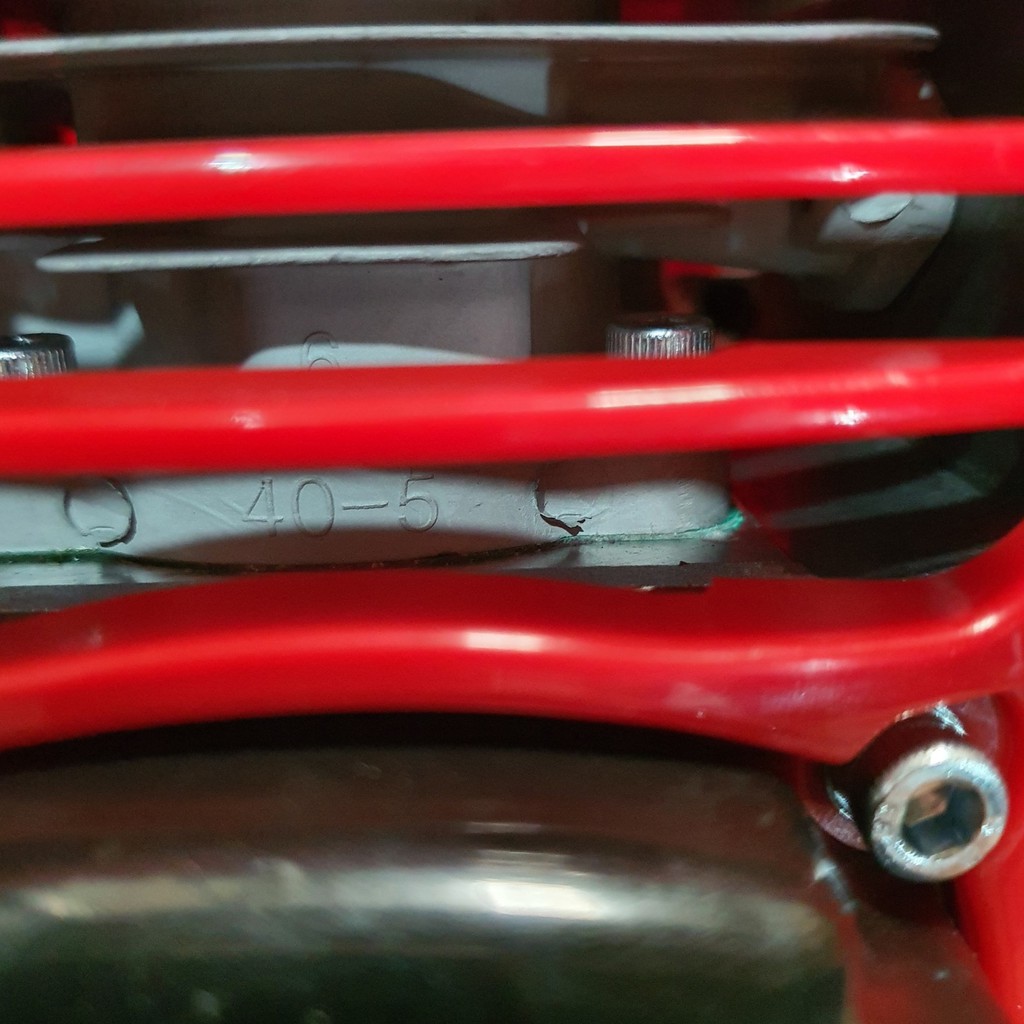 Động Cơ  2 Thì Mitsubishi 443, nòng 40ly Côn Lớn