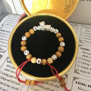 Vòng dâu tằm mix con Chó dọc & bi cát bạc