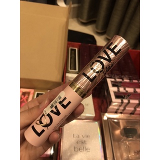Nước hoa Victoria Secret dạng lăn