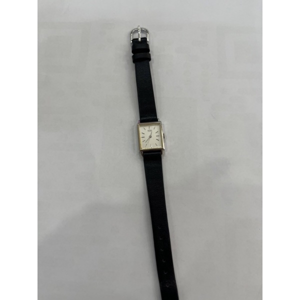 Đồng hồ Nữ Seiko mặt chữ nhật