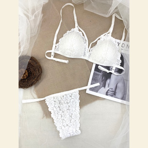 Bộ đồ lót bralette trắng có dây ôm ngực mút mỏng BRAHY 111