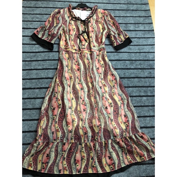 đầm xuất dư size 16