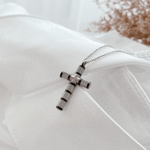 Dây Chuyền Nam Nữ Unisex Hình Thánh Giá Thép Titan Ko Rỉ TT 3617