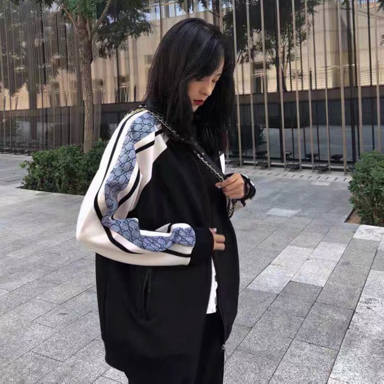 Áo Khoác Dù - Áo Khoác Dù Viền Tay Gucci KD55  HOT Gió dù 2 lớp - lớp gió bên ngoài và lót dù bên trong, chất vải dày -