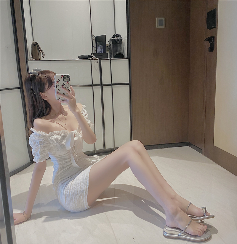 Đầm Trễ Vai Tay Phồng Thiết Kế Ôm Sát Tôn Dáng | BigBuy360 - bigbuy360.vn