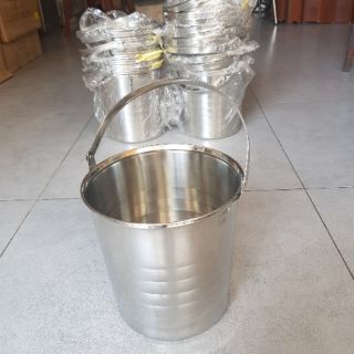 Xô đá inox có quai 20 cm ( ảnh shop tự chụp)