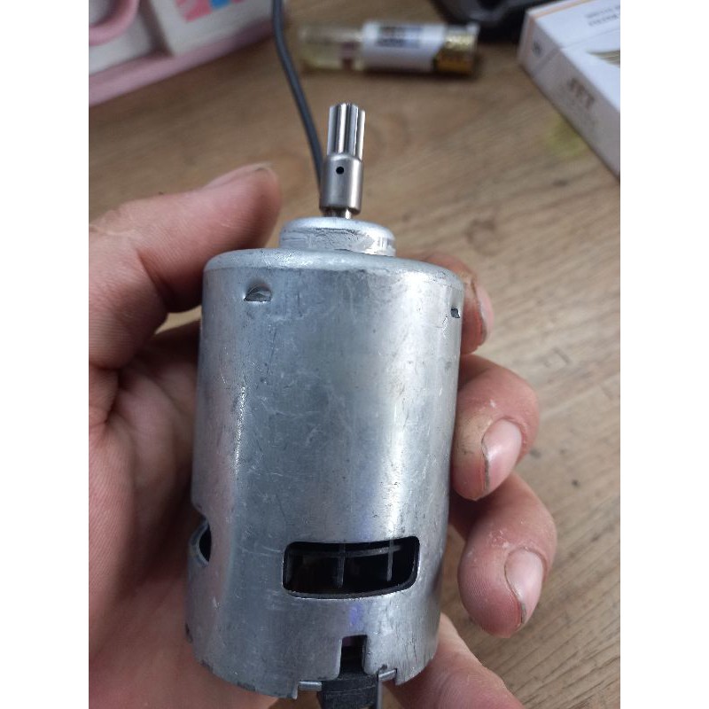 Mô tơ  bulong ryobi 18V