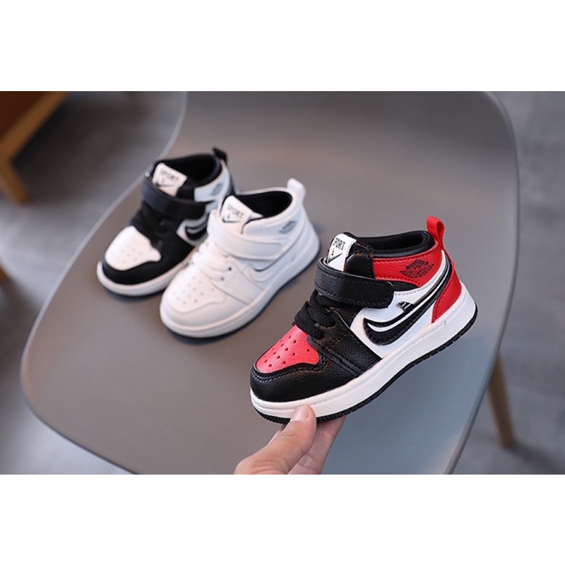 Giày cao cổ Nike mẫu 3 màu