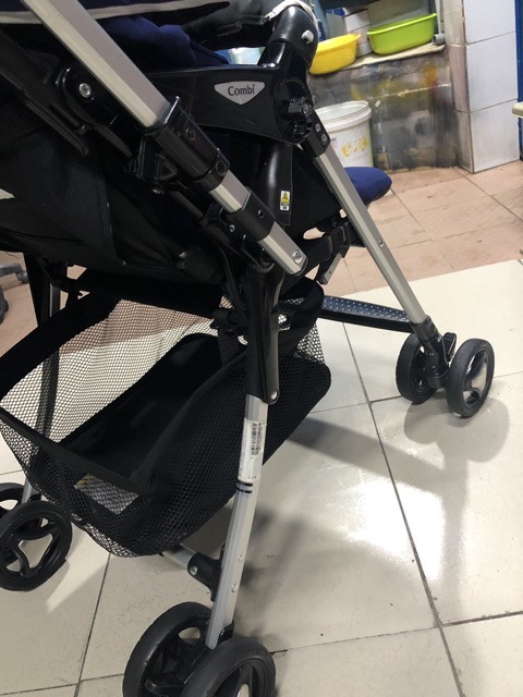 Xe Đẩy 2 Chiều Gầm Cao Combi