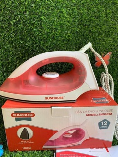 Bàn ủi Sunhouse SHD1072