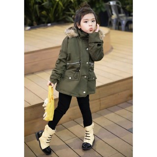 Khoác parka cho bé