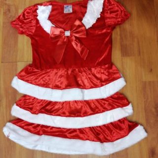 Bộ quần áo ông già Noel dành cho bé