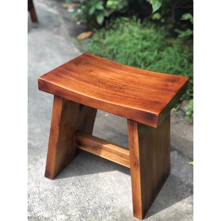 Ghế đẩu gỗ tràm vàng cao 30-35cm- mặt ghế 25x35cm rất chắc chắn