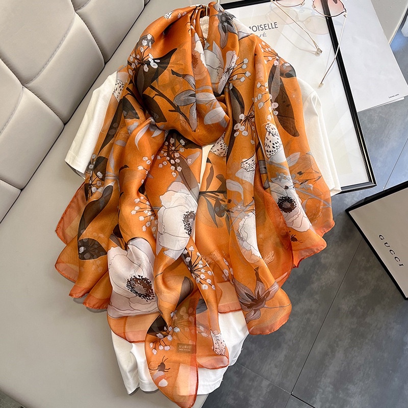 Khăn choàng cổ lụa hình hoa lá size 130x180cm cao cấp